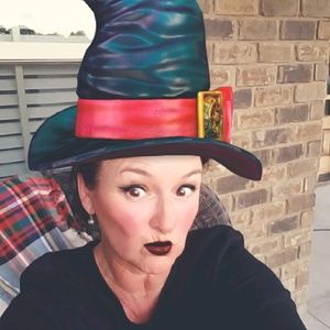 Meet your Posher, Renee